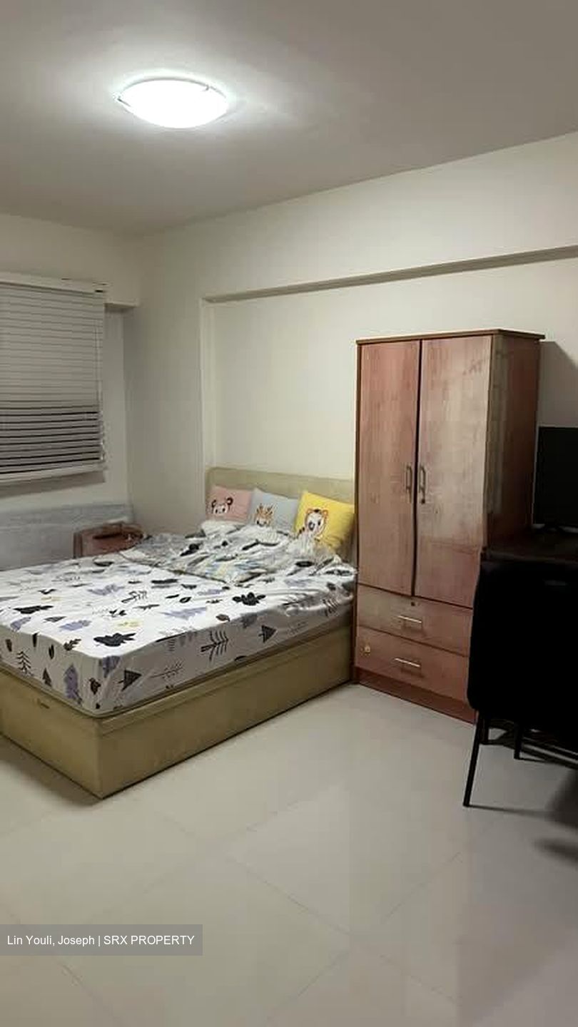 Blk 504A Montreal Drive (Sembawang), HDB Executive #585864011